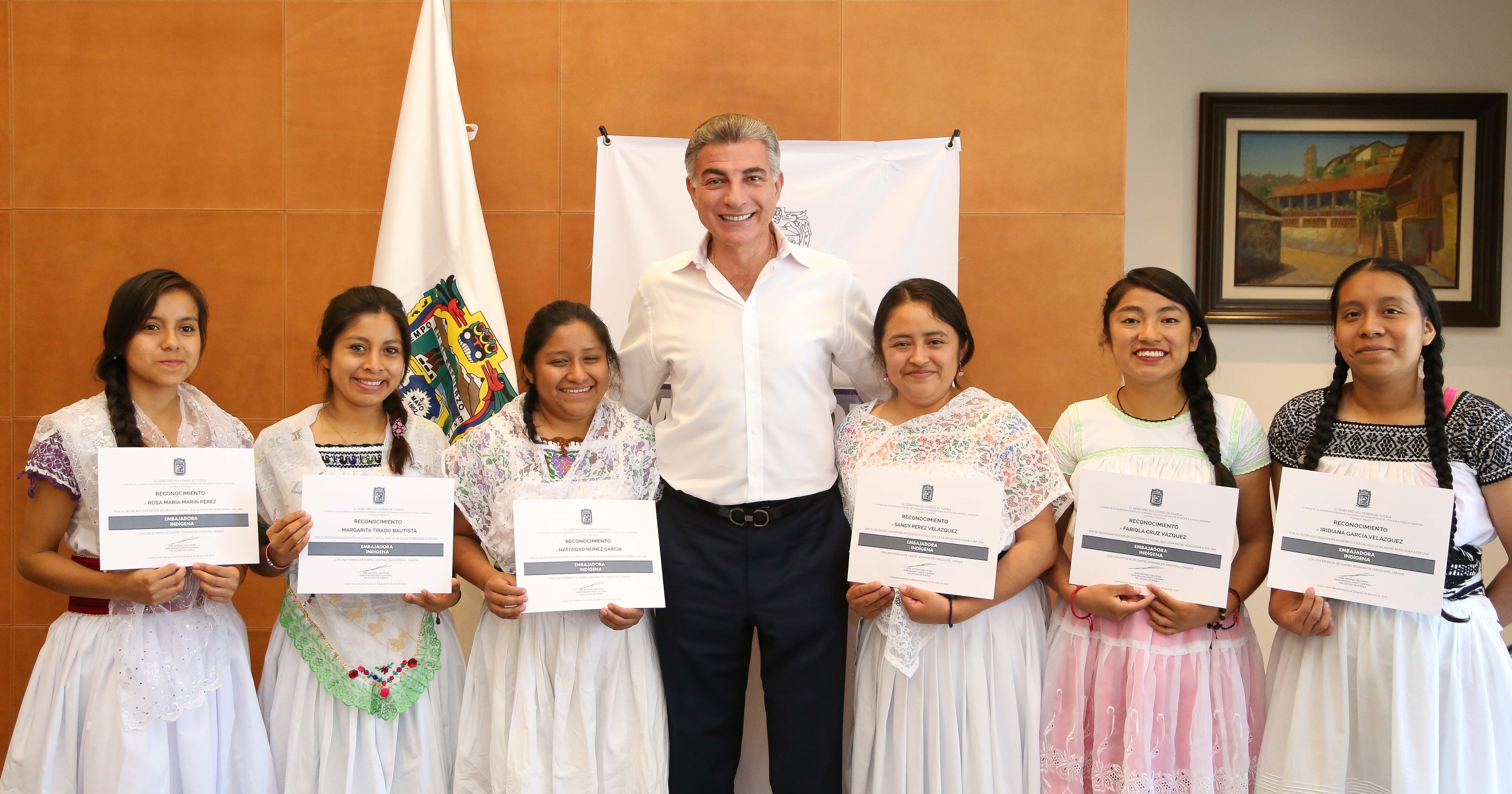 Gobierno de Puebla impulsa el desarrollo de jóvenes indígenas