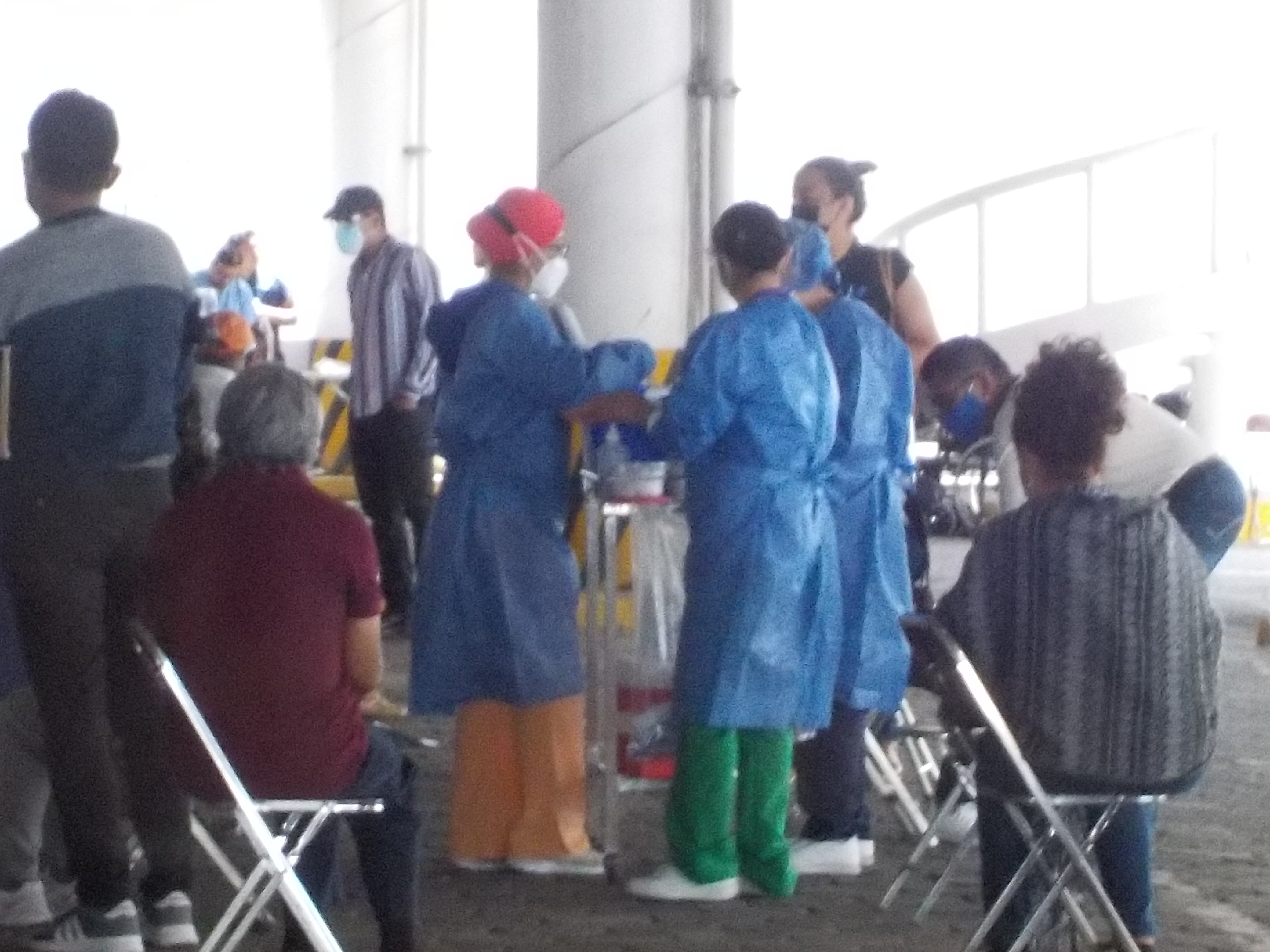 En plena jornada de vacunación, amaga el Sindicato de Salud Puebla, con paros laborales