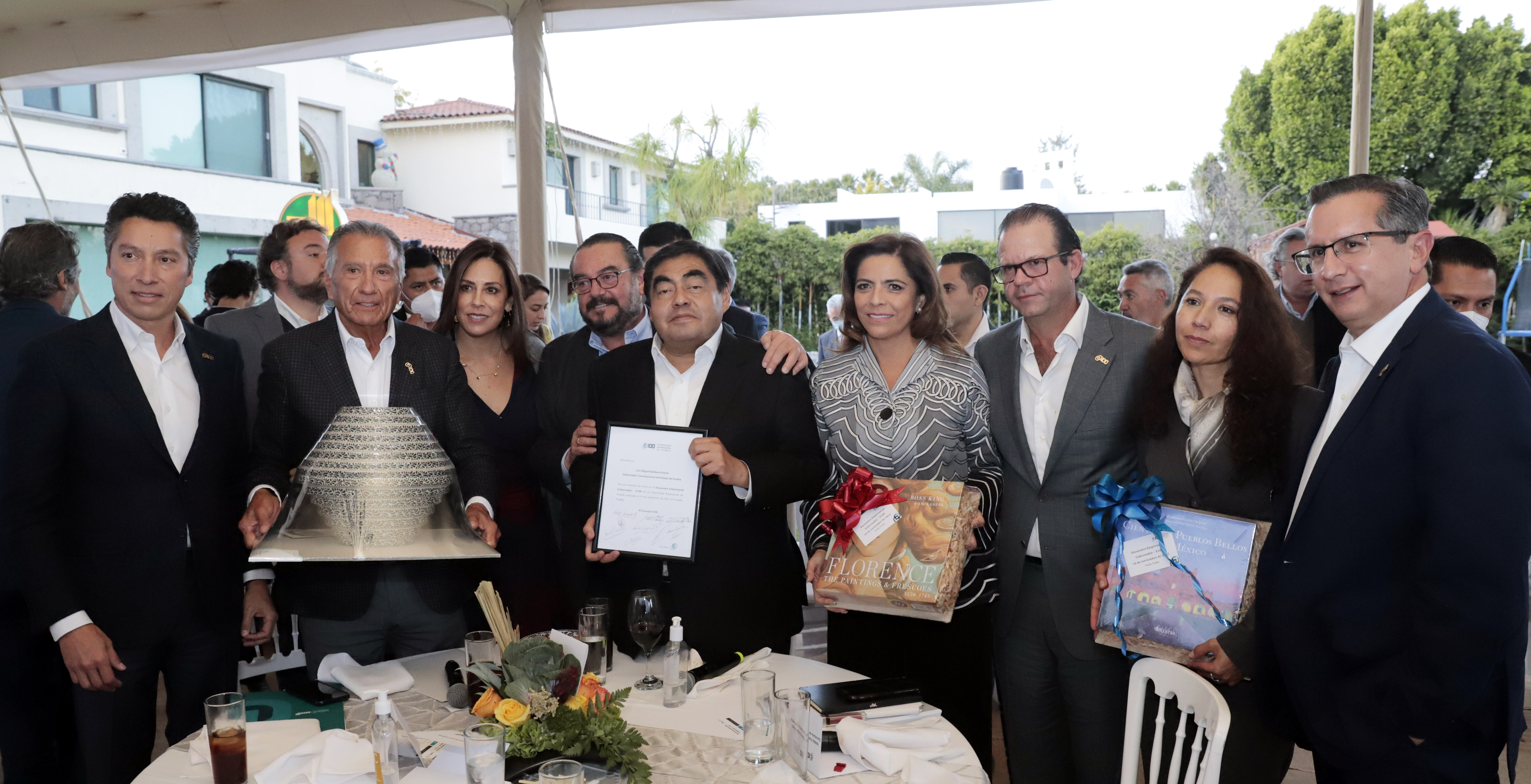 Con una visión de izquierda, gobierno estatal alienta el trabajo de la iniciativa privada: Miguel Barbosa