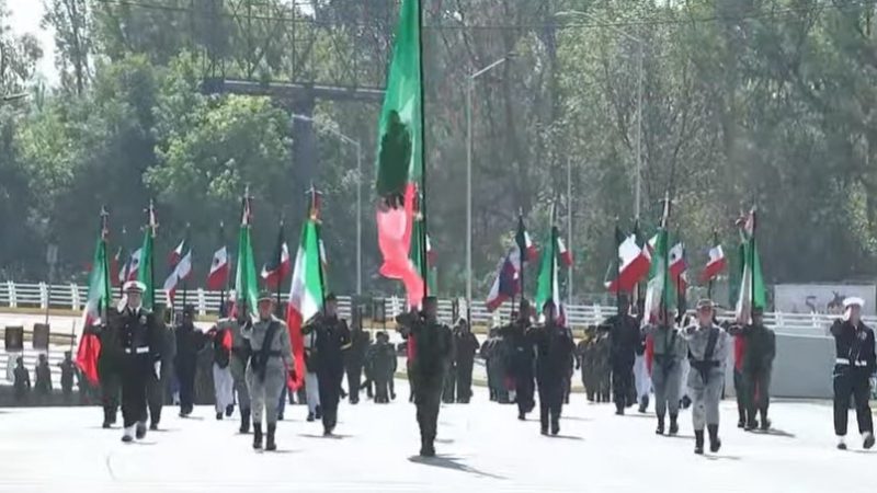 Revive el Desfile del 5 de Mayo en Puebla, tras dos años que fue suspendido por la  pandemia