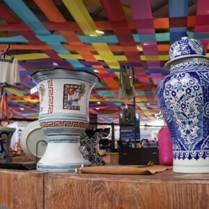 En la Feria de Puebla puedes apreciar y adquirir las más bellas artesanías de Talavera, barro, cajas de madera y textiles