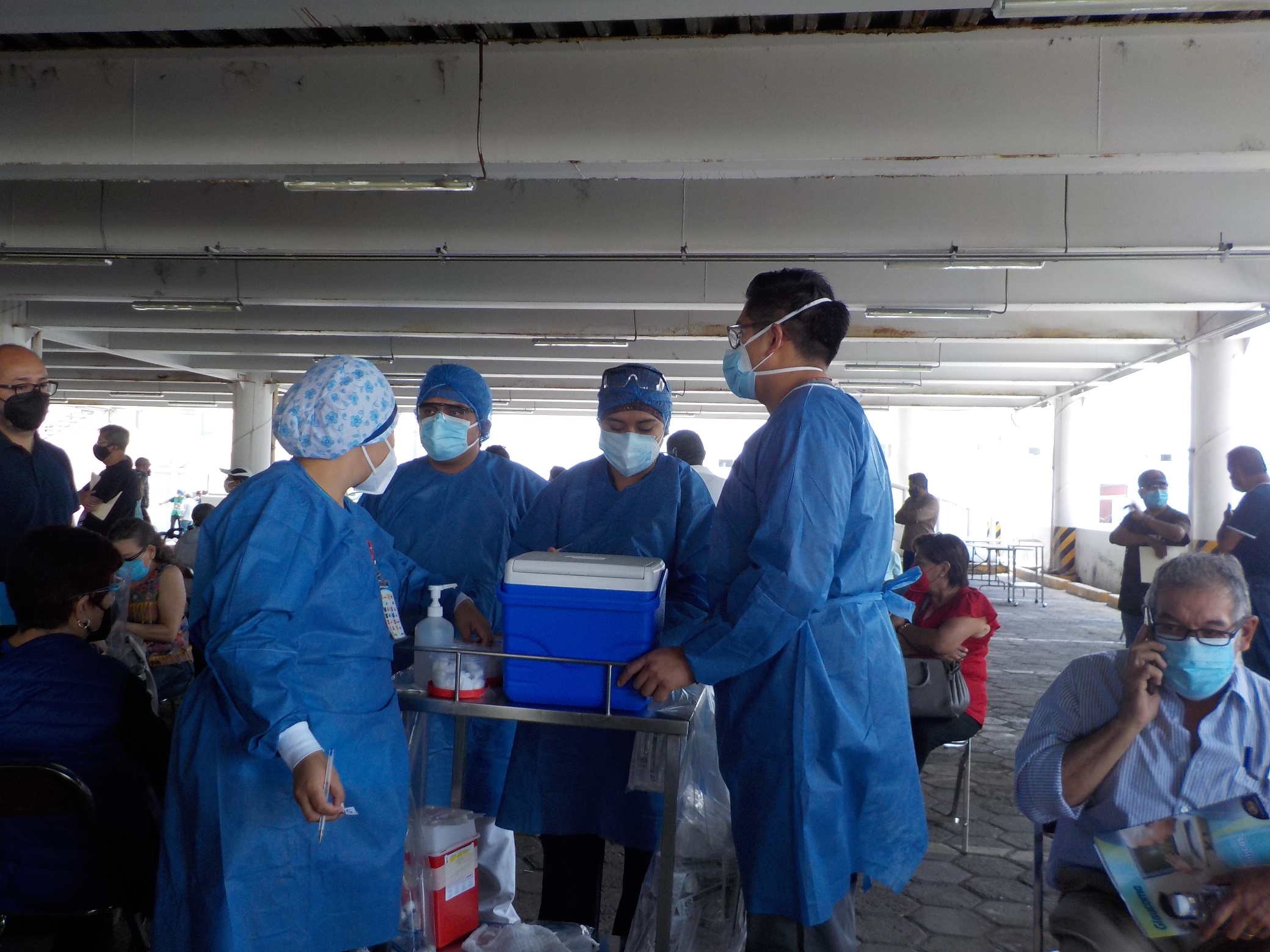 Puebla cumplió con la meta de aplicar 644 mil vacunas y ninguna caducó, recibe reconocimiento de Salud federal