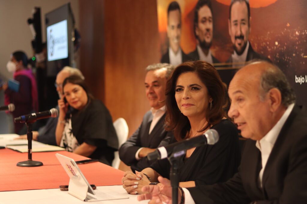 “México Suena a lo Grande” en Puebla espectáculo memorable e irrepetible, Tenor Fernando de la Mora     El concierto que se llevará a cabo en la ciudad de Puebla el próximo 9 de septiembre sumará áreas de ópera y 100 años de música mexicana