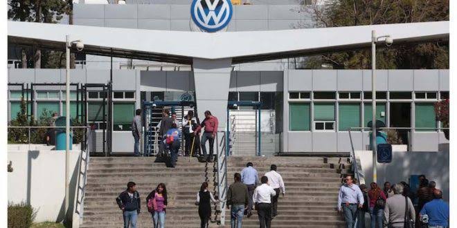 Aplazan SITIAVW y empresa Volkswagen huelga en la planta de Puebla