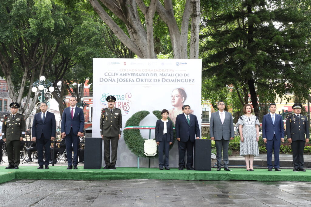 Josefa Ortiz vivió y forjó su pensamiento e ideales. Ella estudió en el Colegio de Las Vizcaínas de la Ciudad de México y recibió una educación moderna e ilustrada, recordó la Rectora Lilia Cedillo