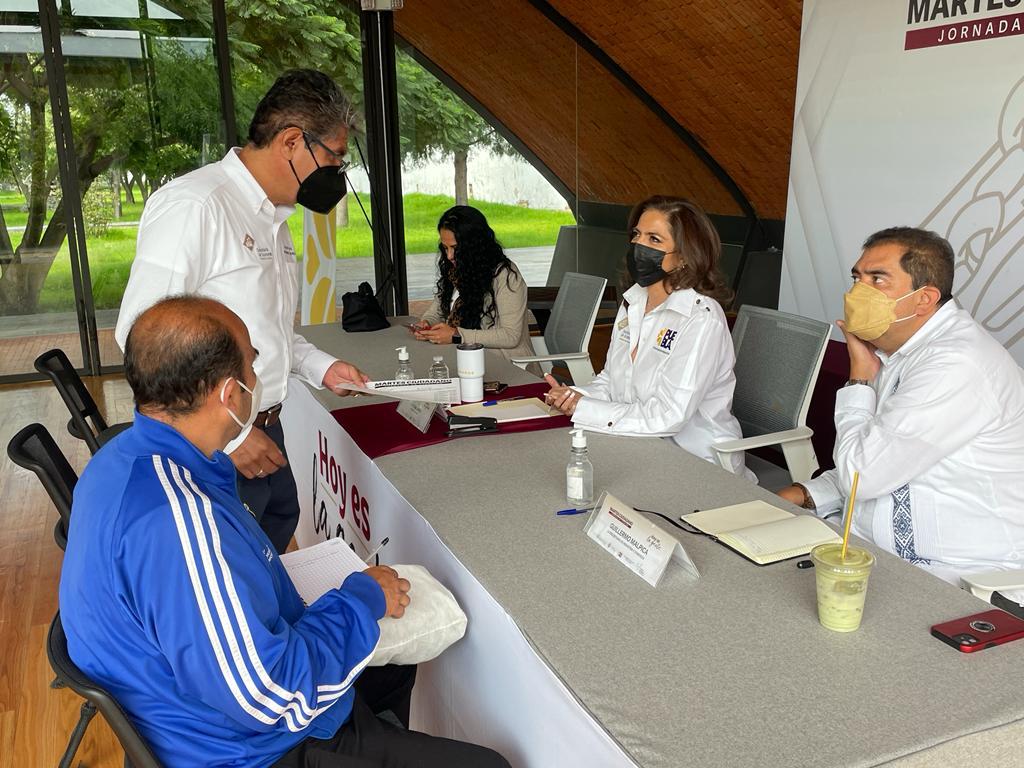 Formarán Cooperativa para vender bordados indígenas y productos tradicionales de la Sierra Norte