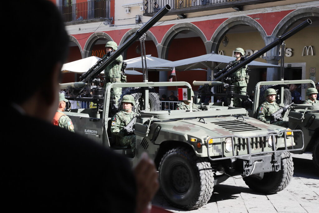AMLO realizará consulta para permanenecia de Guardia Nacional y la permanencia de las Fuerzas Armadas en las calles 