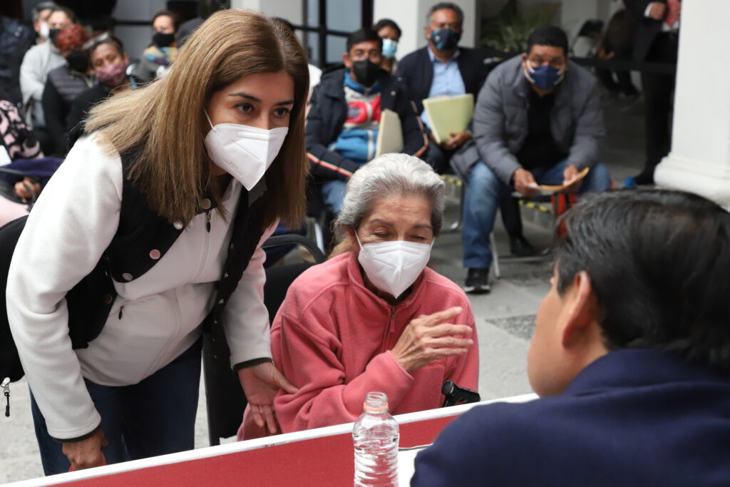 Con "Martes Ciudadano", Barbosa Huerta respalda a poblanos ante necesidades