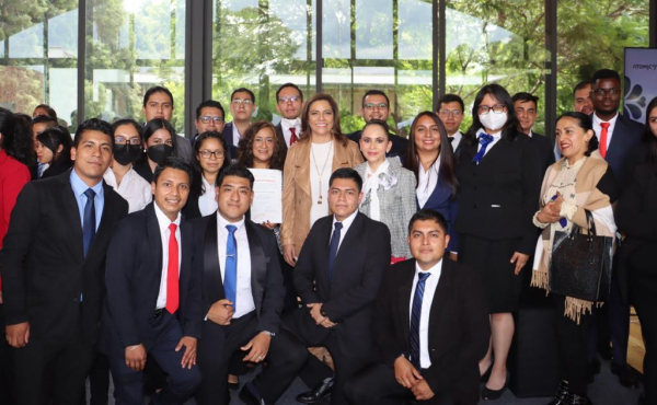 La secretaria de Economía, Olivia Salomón, clausuró el programa Aldeas Digitales de Ali Baba