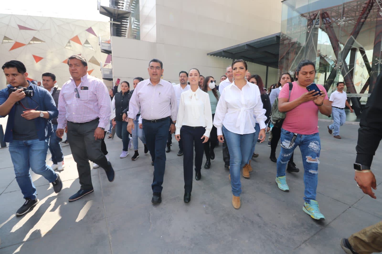 Intensa jornada encabezó Claudia Sheinbaum en Puebla
