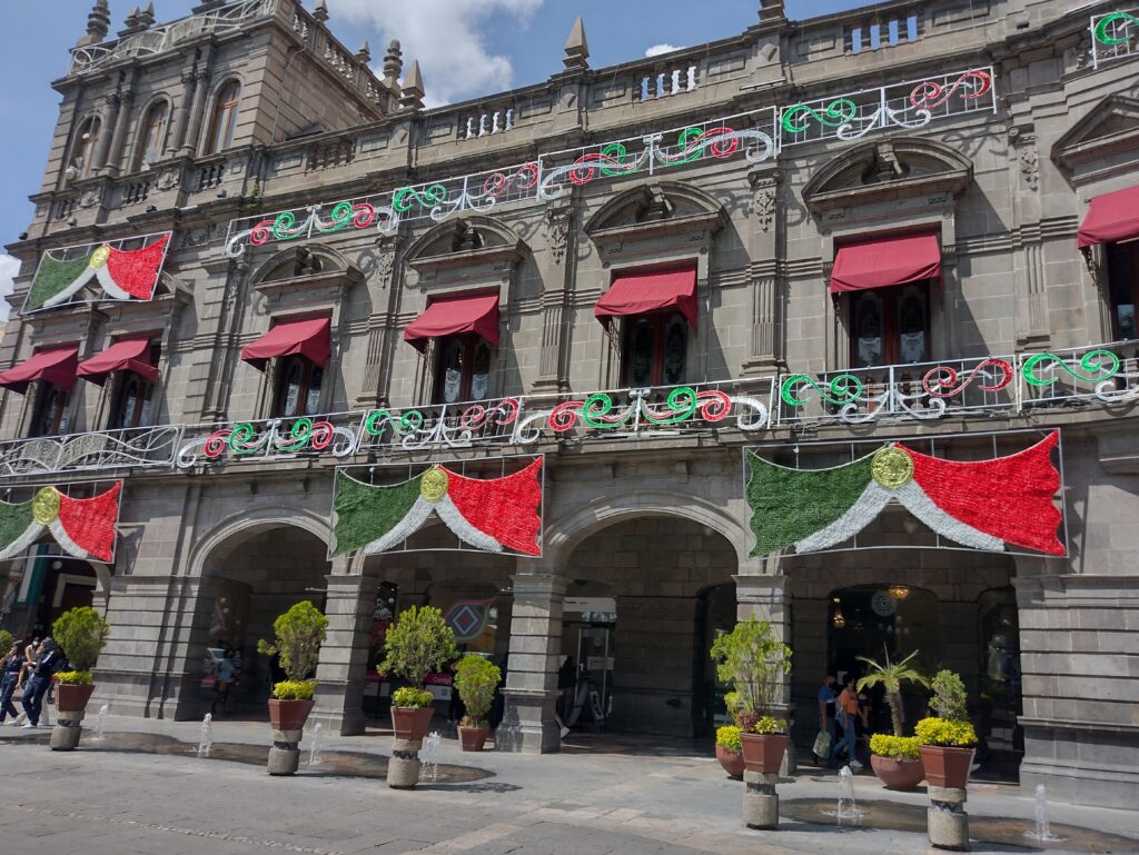 PALACIO DEL AYUNTAMIENTO DE PUEBLA. ARCHIVO @mundomujeres