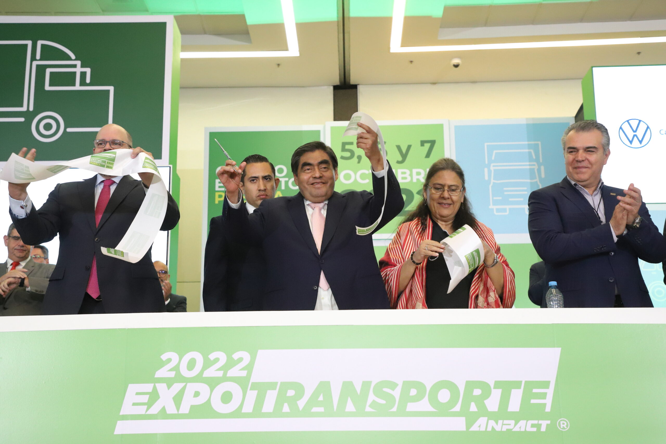 Puebla a la vanguardia en movilidad Sustentable: Barbosa Huerta