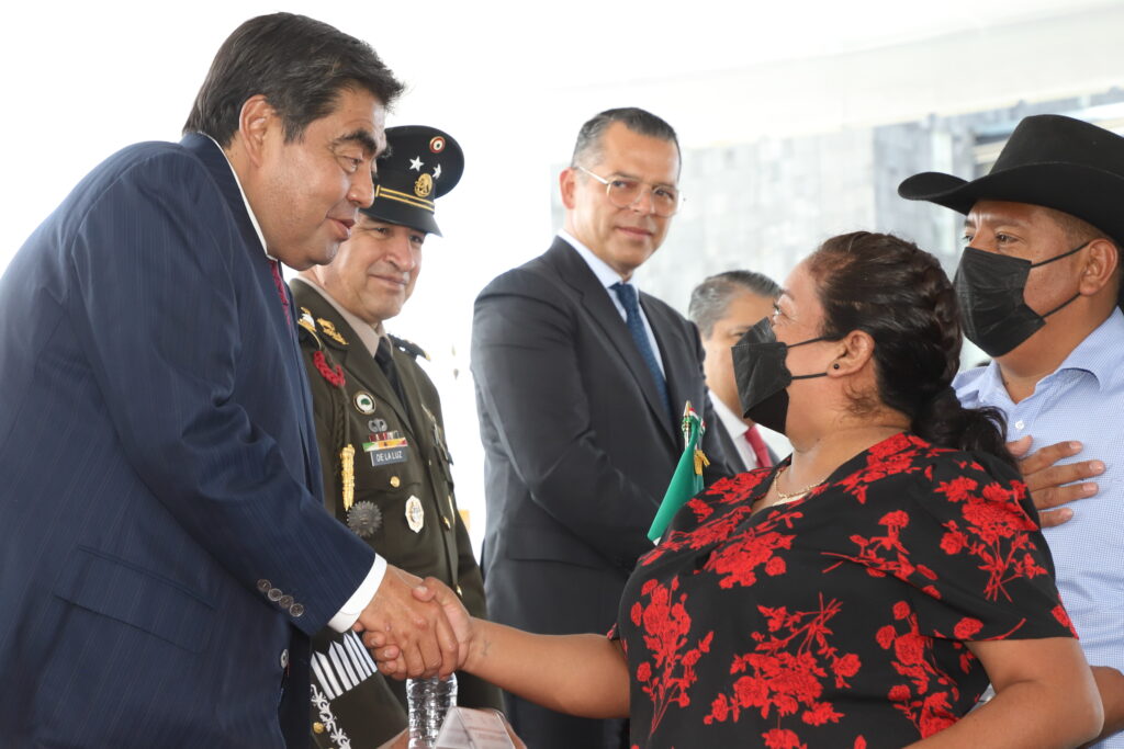 MIGUEL BARBOSA  explicó que las mil patrullas equipadas que entregará su administración para los ayuntamientos las terminará de pagar en diciembre de 2024