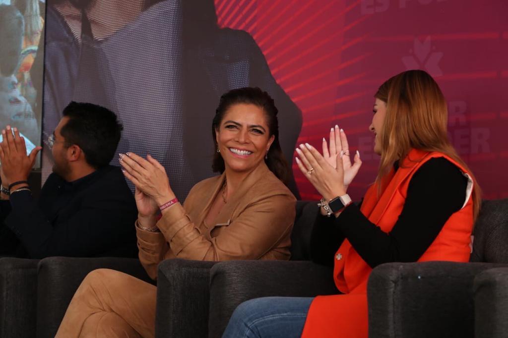 Más de mil se graduaron en el programa emprendimiento digital Mujer es Poder: Olivia Salomón 