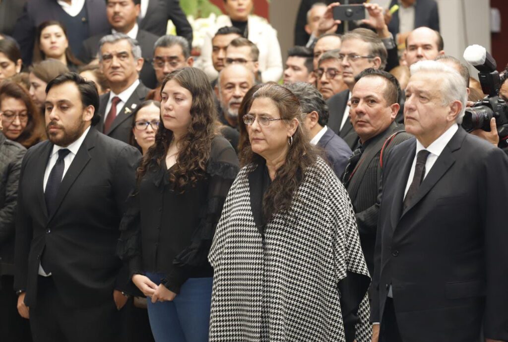 LA FAMILIA DE MIGUEL BARBOSA Y AMLO