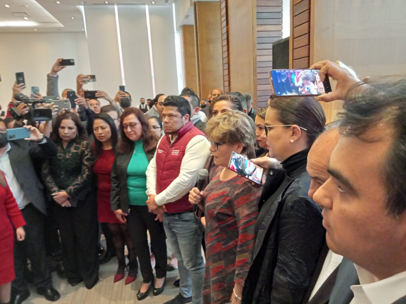 Comunica Gobierno de Puebla la muerte del gobernador Miguel Barbosa