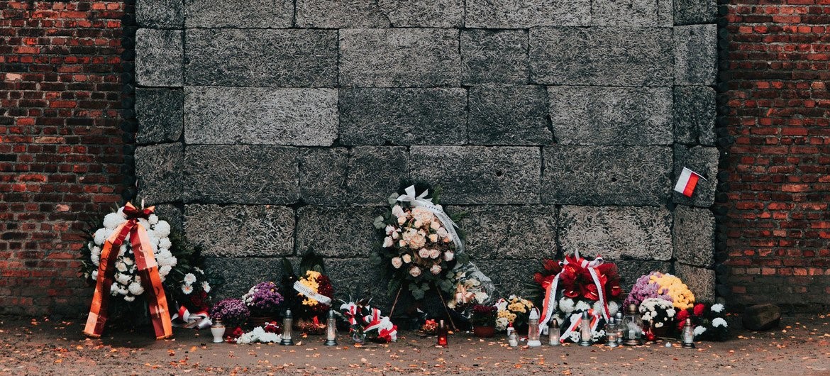 En memoria del Holocausto cuidado con los «cantos de sirena del odio y las noticias falsas»: ONU