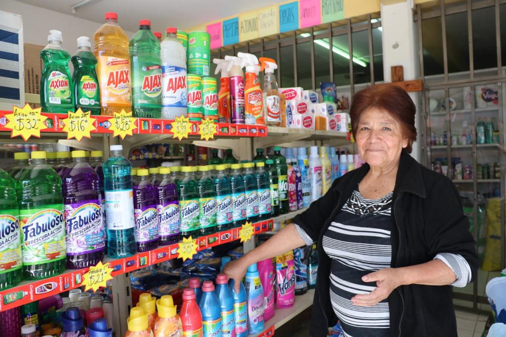 En noviembre 2022, aumentaron ingresos de sectores comercio y servicios: Economía