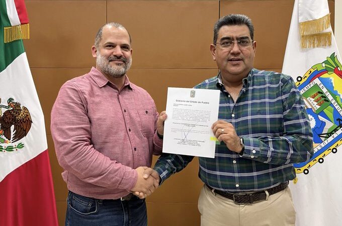 Designa el gobernador Sergio Salomón Céspedes a Alejandro Suárez como director de Comunicación Social del gobierno de Puebla