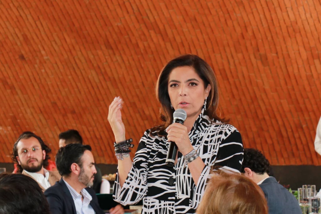 Desarrollo económico de Puebla avanza en colaboración con empresarios: Olivia Salomón