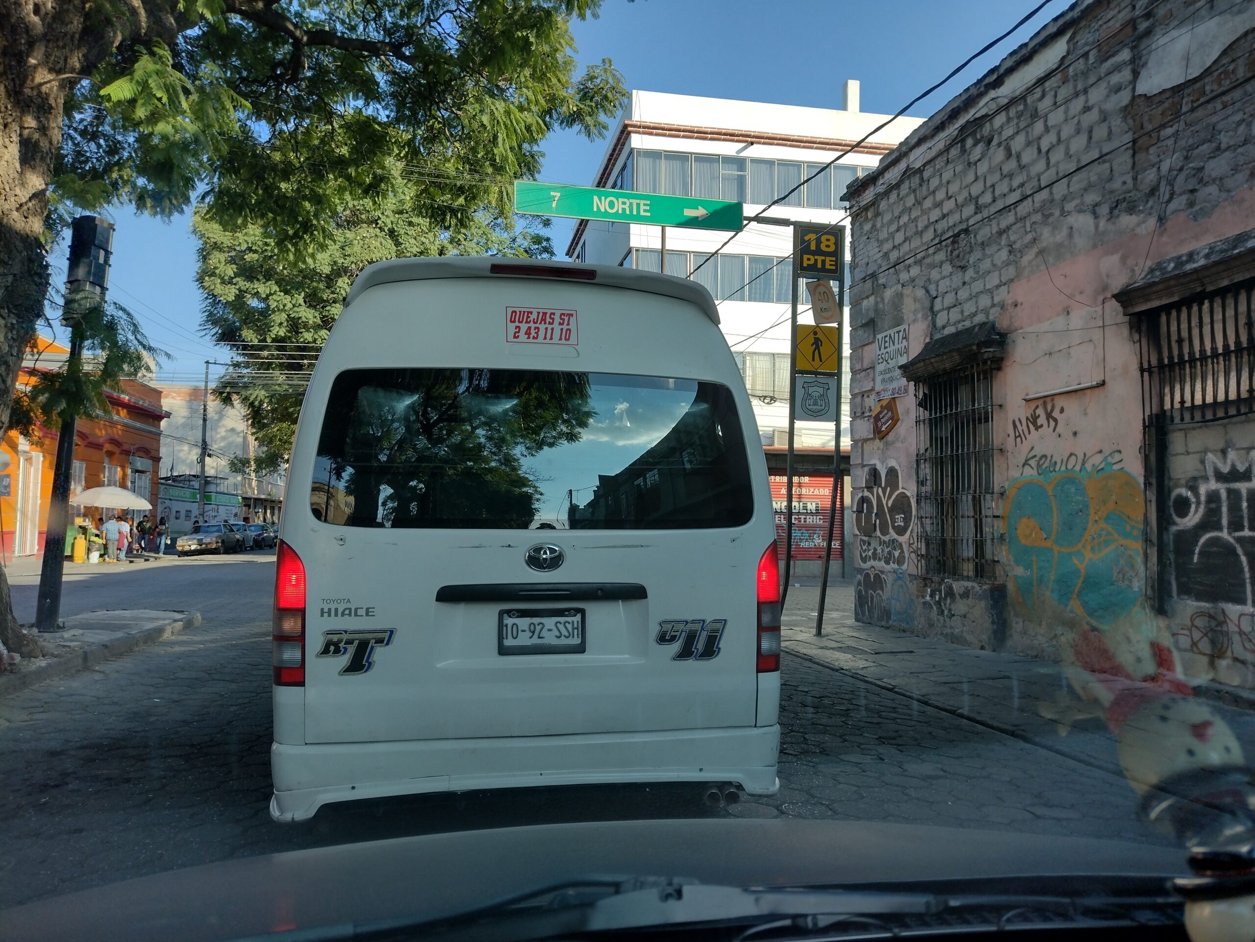 Llama Sergio Salomón a concesionarios del transporte cumplir con la revista vehicular para ofrecer un servicio seguro y eficiente