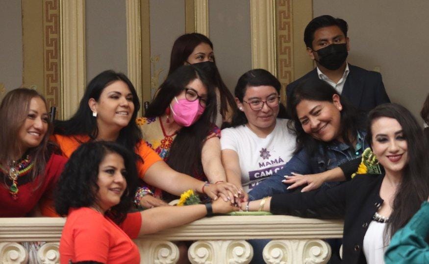 Puebla primera entidad del país en aprobar la Ley Ácida. activistas en pro de la sancionar la violencia ácida