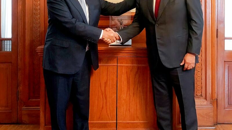 Acuerdan Sergio Salomón y AMLO sacar adelante la agenda de Puebla