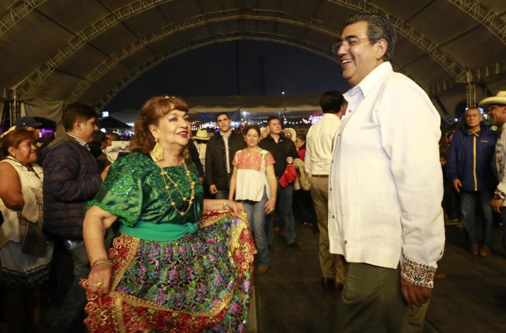 CLAUSURA  SERGIO SALOMÓN CÉSPEDES FERIA XICOTEPEC 