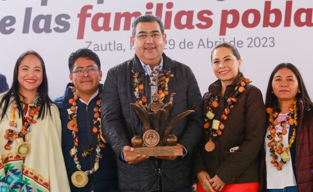 Gobierno presente de Puebla trabaja para mejorar la vida de los poblanos: Sergio Salomón