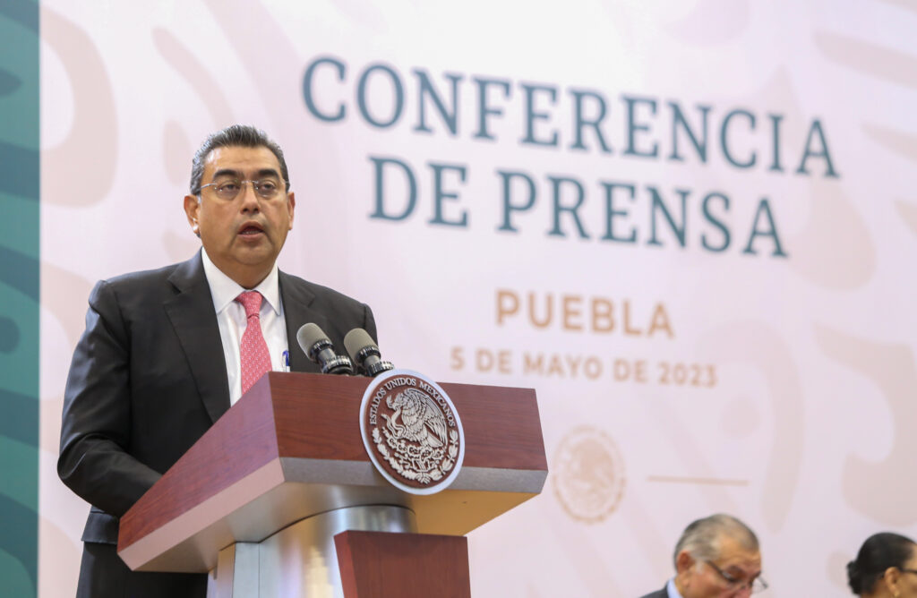 En Puebla gobernabilidad y seguridad están garantizadas, destaca Sergio Salomón ante AMLO