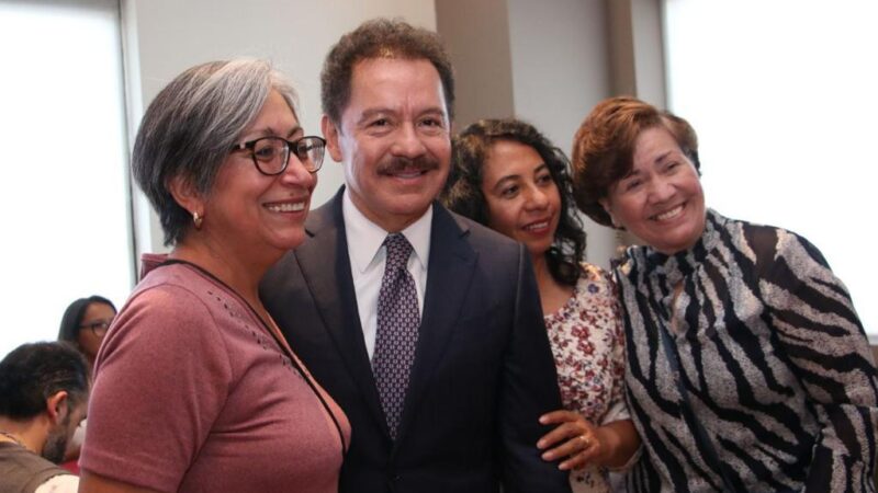Nacho Mier lamenta que María Luisa Albores se retire de la contienda por la gubernatura de Puebla