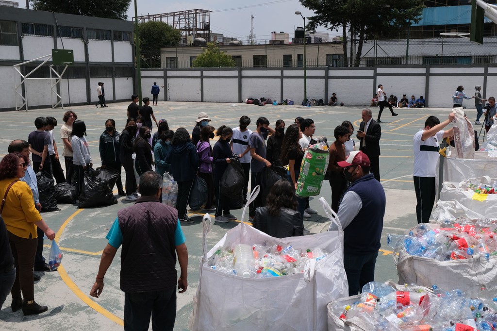 CINU México_Alejandro Olivera RECOLECTA de plásticos por parte de estudiantes y personal docente de la Universidad Autónoma del Estado de México.