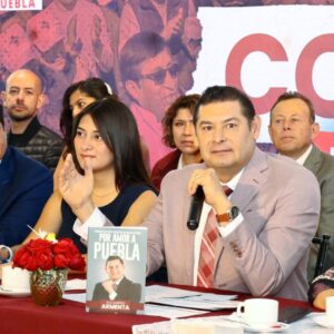 Reactiva Alejandro Armenta Bolsa de Trabajo por Amor a Puebla