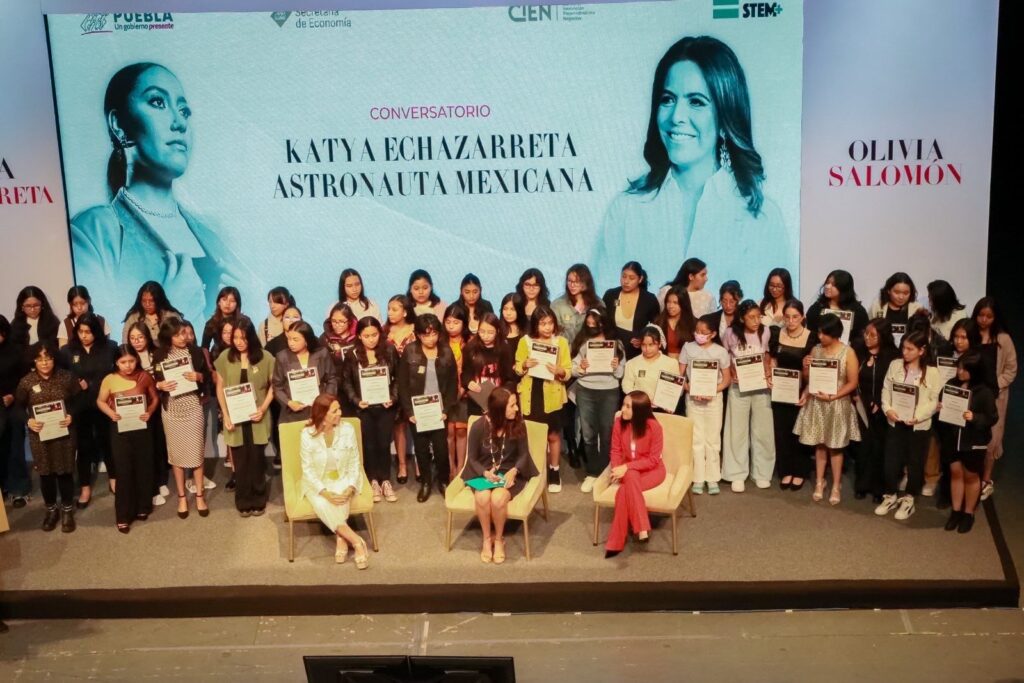 En el marco de “Conectando Mentes” organizado por la secretaria de Economía Olivia Salomón se entregaron diplomas de participación  