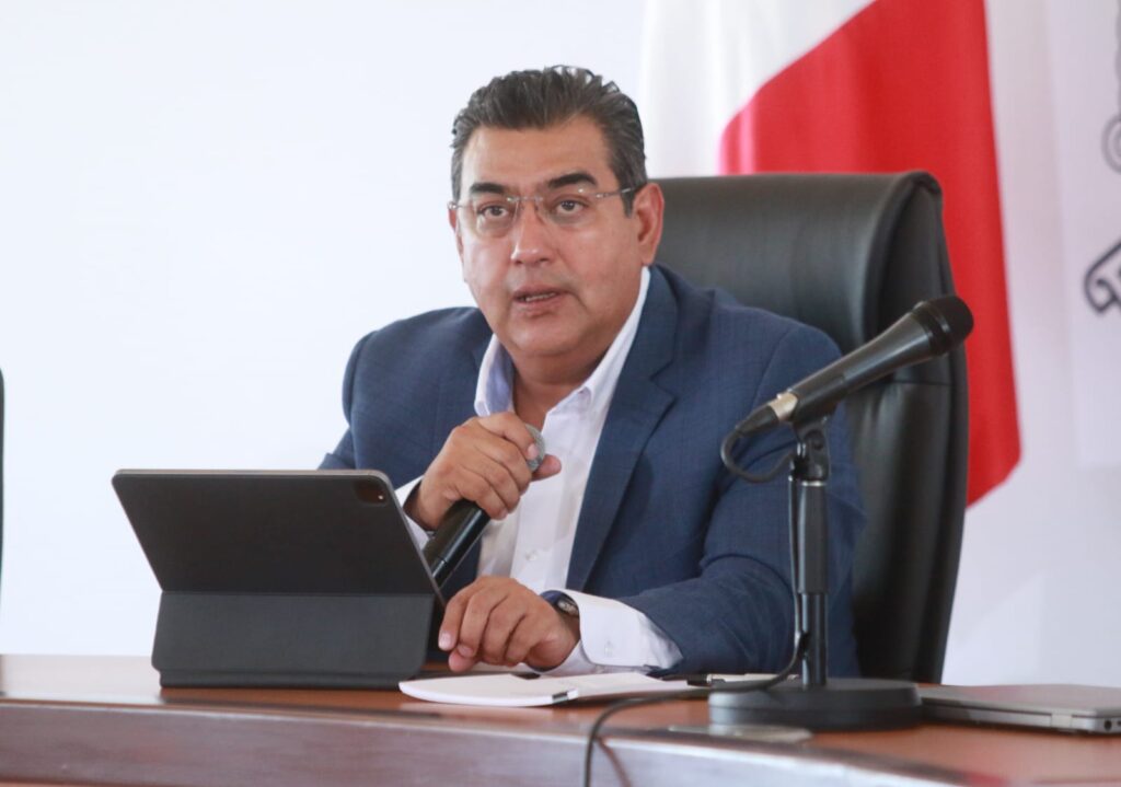 gobernador Sergio Salomón Céspedes Peregrina 