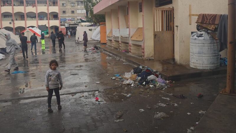 “La Franja de Gaza está a punto de presenciar una explosión en muertes” de niños por hambre