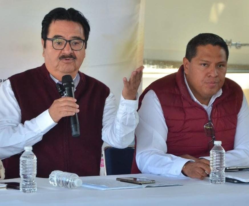 MORENA DENUNCIA A EDUARDO RIVERA Por expresiones discriminatorias y racistas MORENA y grupos indígenas presentan denuncia contra Eduardo Rivera ante el CONAPRED y la CNDH