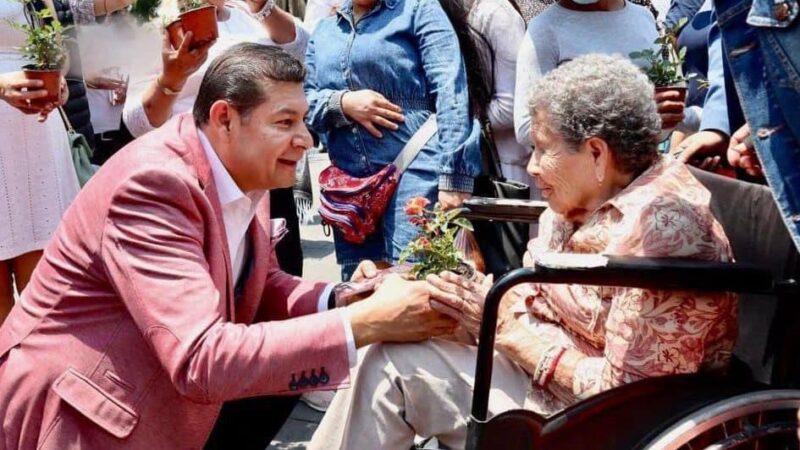 La atención a las y los abuelos forma parte de los gobiernos humanistas refrenda Armenta
