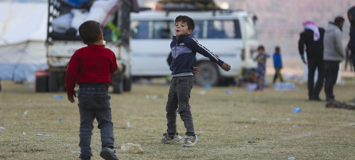 Cuatro niños mueren cada día por restos de explosivos en Siria