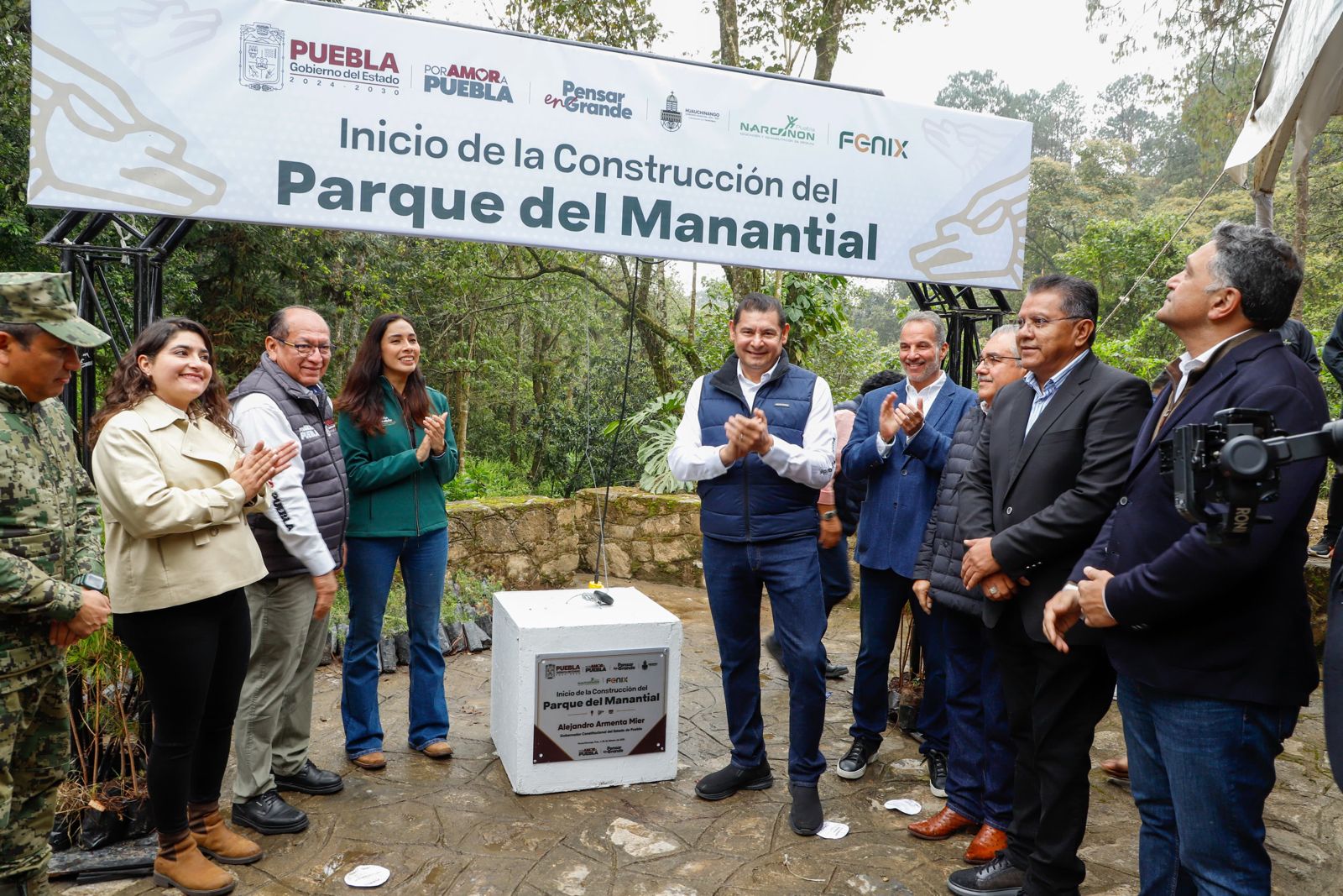 Gobernador de Puebla y empresarios promueven desarrollo ecoturístico en la Sierra Norte
