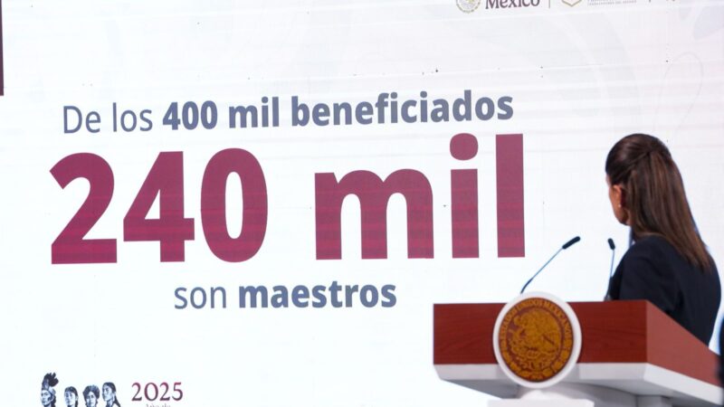 Claudia Sheinbaum firma decreto para beneficiar a 400 mil trabajadores del estado con créditos impagables del FOVISSSTE