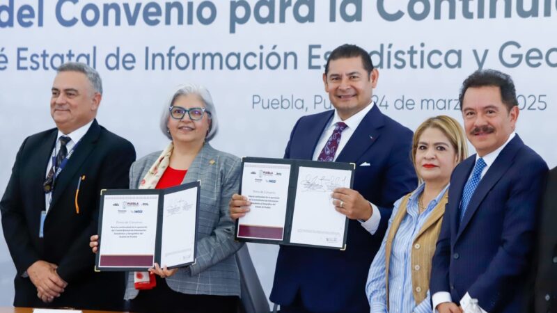 Puebla e INEGI celebraron firma de convenio para fortalecer el Comité Estatal del instituto