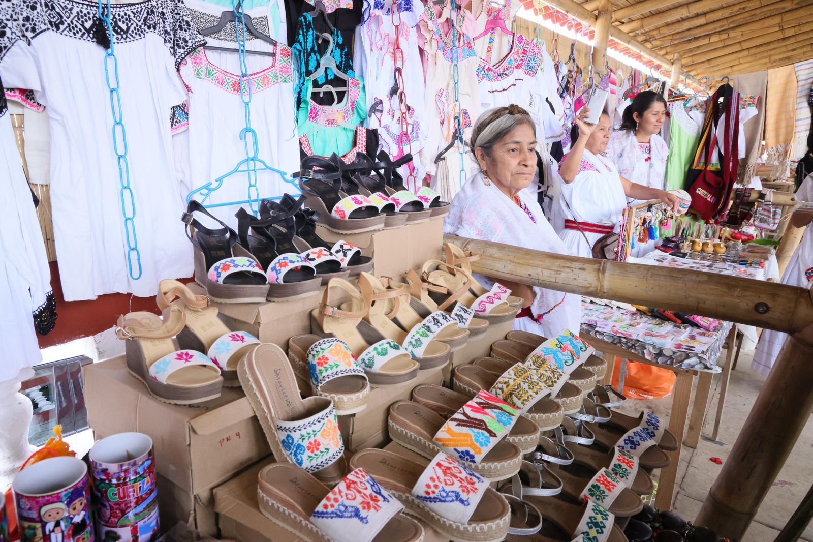 Puebla refuerza reconocimiento y respeto a derechos de mujeres indígenas