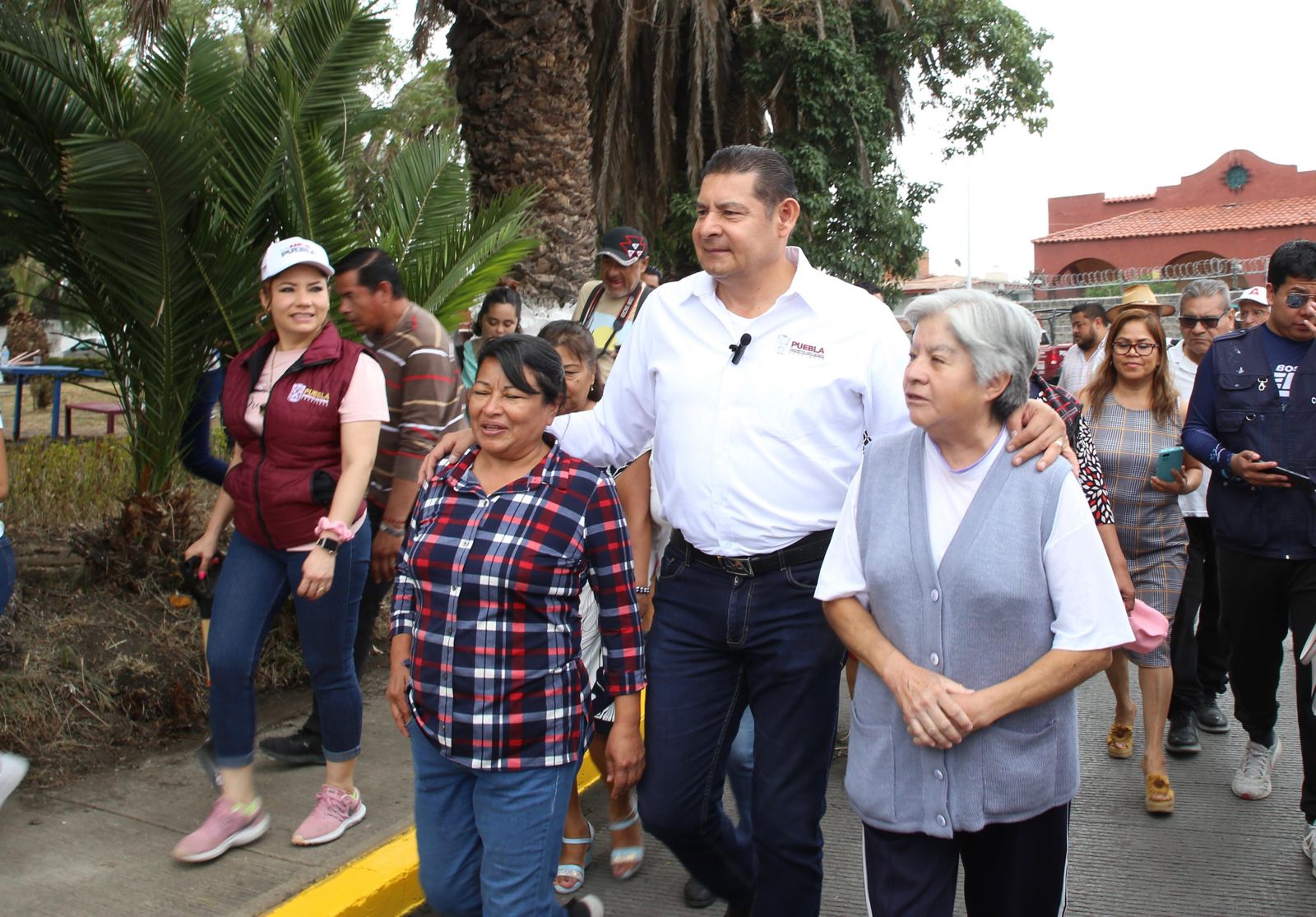 Con Faena Comunitaria familias demuestran su amor a Puebla
