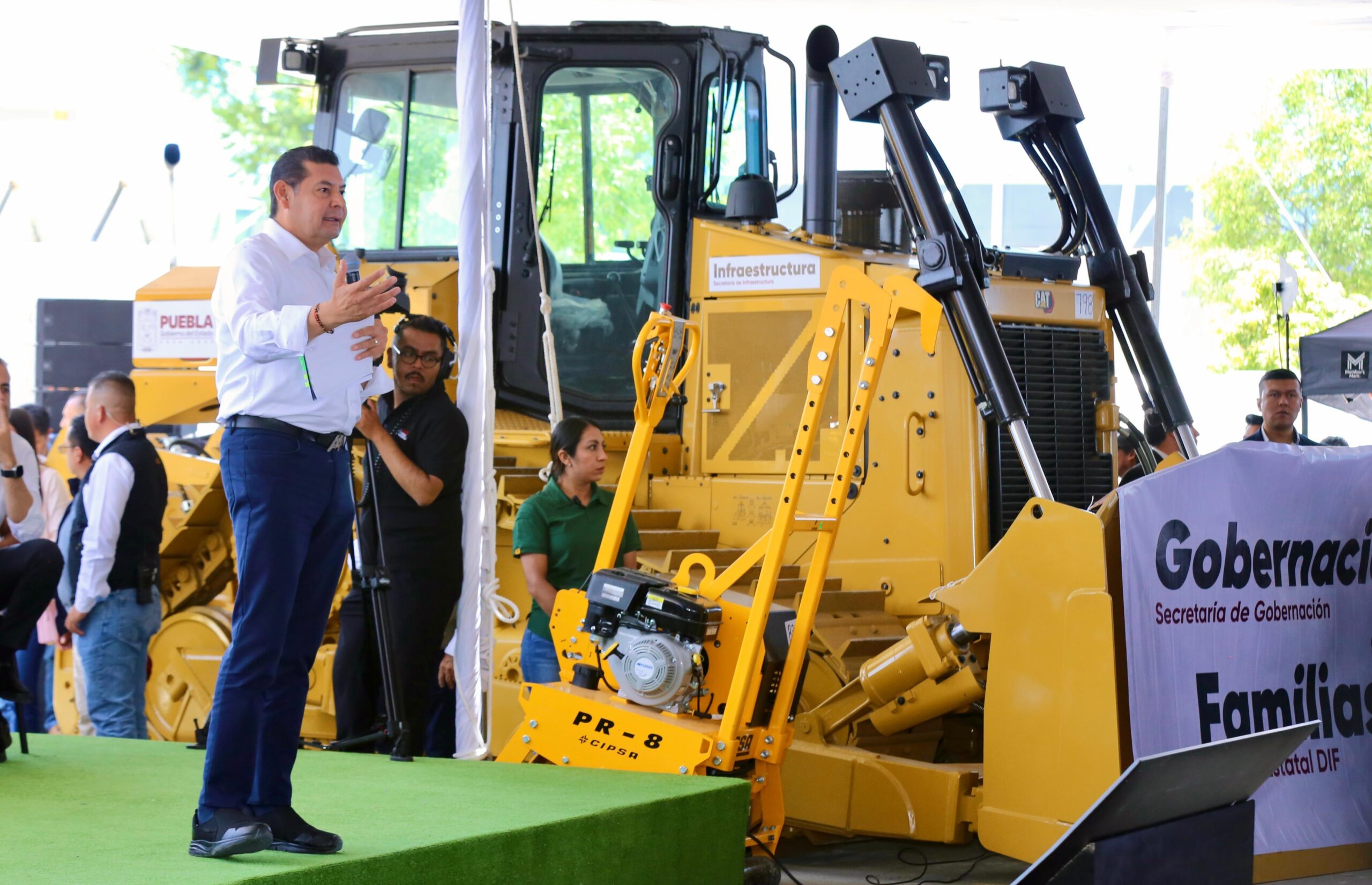 Escuadrón de Seguridad Comunitaria rehabilita accesos a Puebla, para bienestar de familias