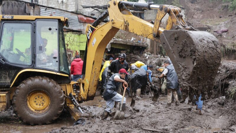 “Fue una proeza lograr la comunicación de los 23 municipios incomunicados en tiempo récord”: Armenta.
