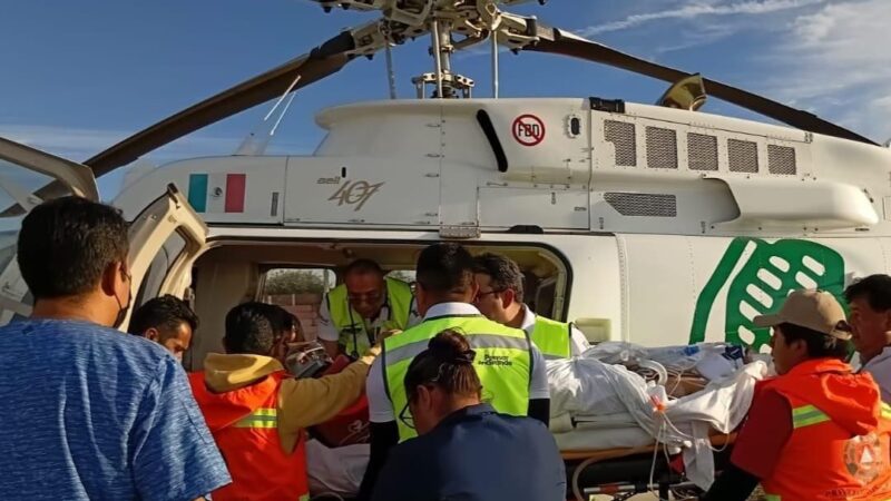 Trasladan por vía aérea a motociclista grave desde Ciudad Serdán a Puebla Capital
