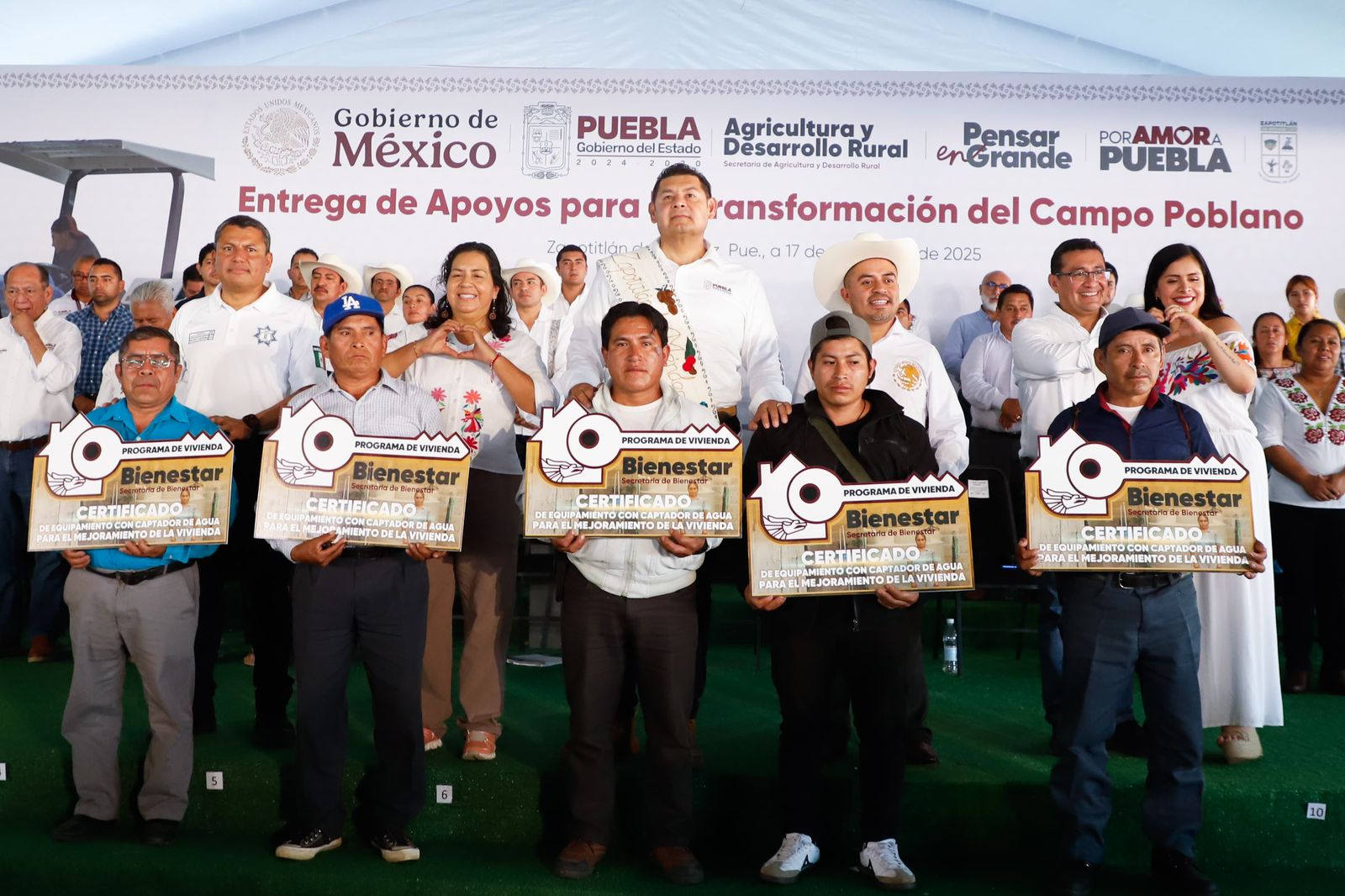 Prioritario que campesinos cuenten con recursos y se genere riqueza comunitaria: Armenta