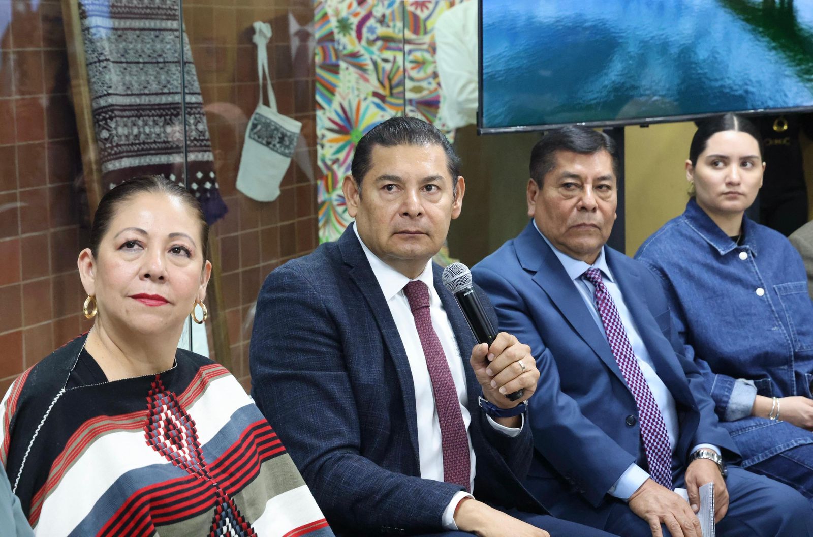 Destina Gobierno de Puebla mil 020 mdp anuales para deuda de Audi y CIS: Armenta