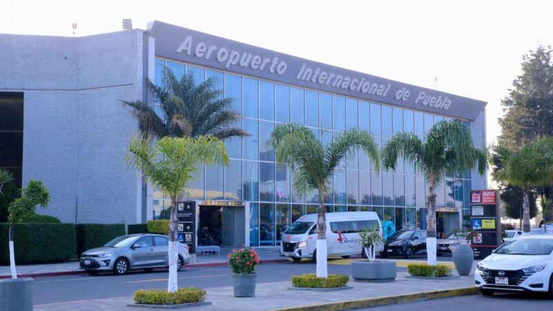Volaris reconoce potencial económico y turístico de Puebla